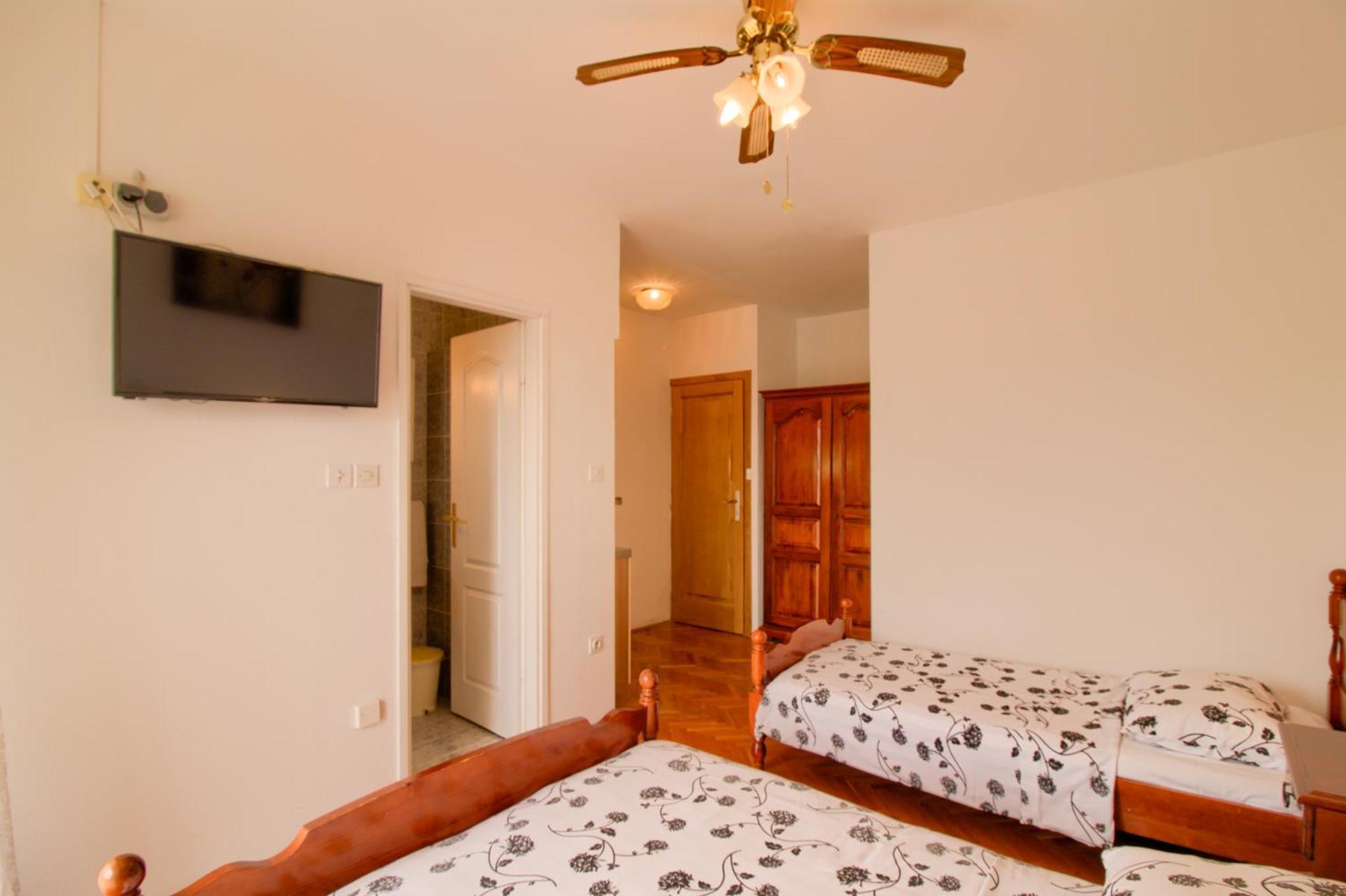 Apartments Sosic II โรวีน ภายนอก รูปภาพ